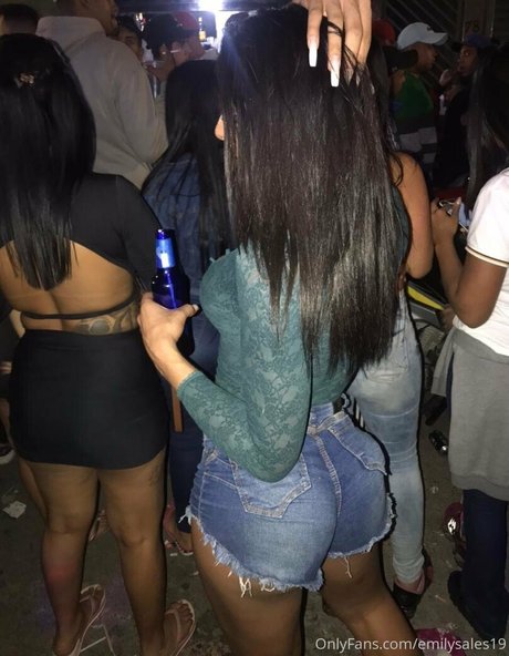 emilysales19 model free photo