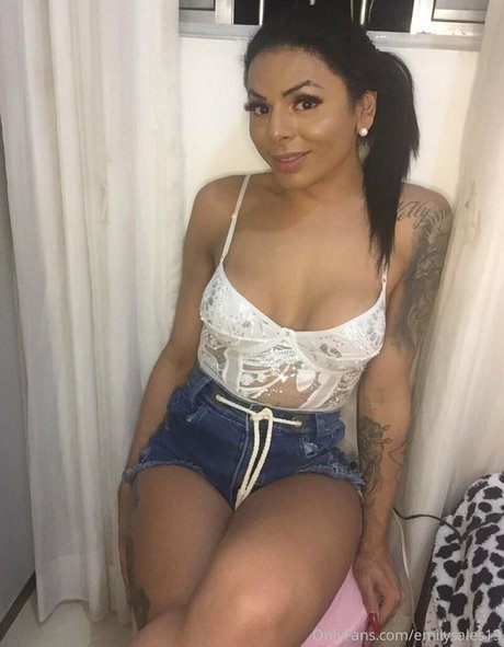 emilysales19 free star pics