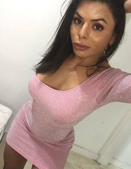 emilysales19 star pornographic pics