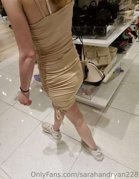 sarahandryan228 nude model img