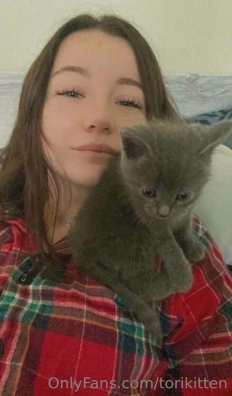 torikitten naked actress picture