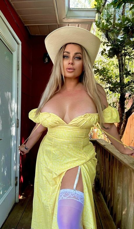 nikkistonefree model sex images