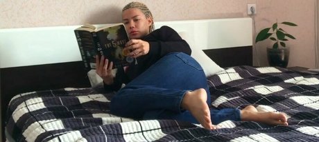 thefartworld star sexy pics