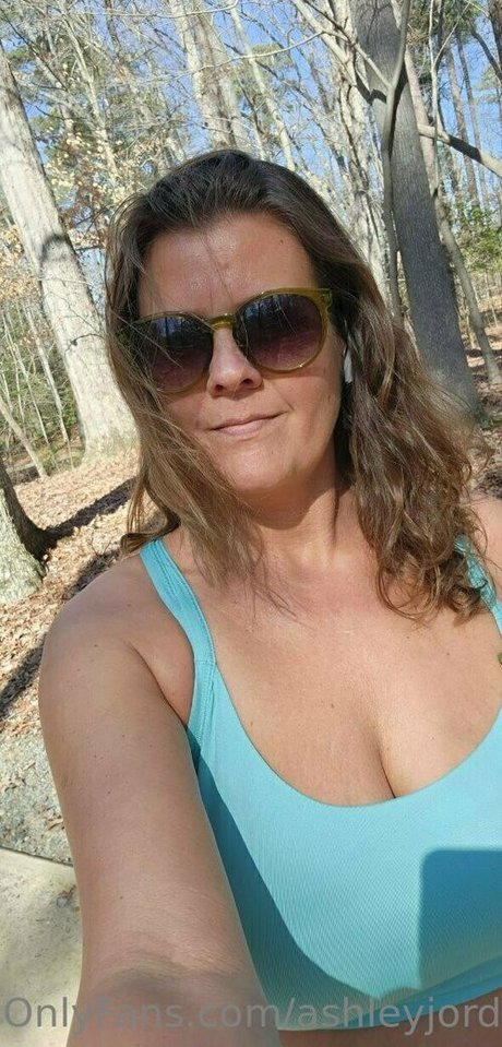 ashleyjordanofficial erotic model gallery