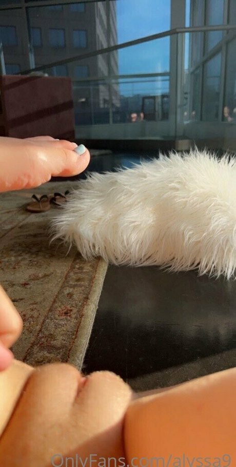 alyssa9 star exclusive photo