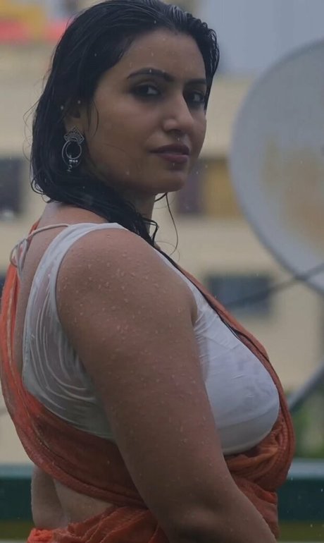 The doe eyed gurl art star pics