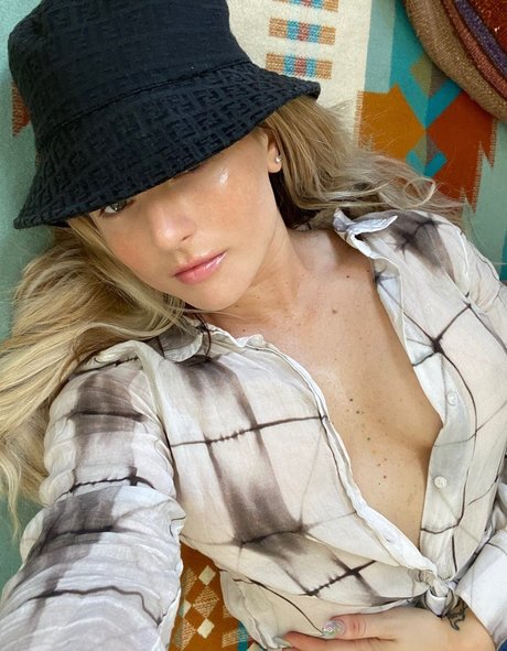 Jojo Levesque xxx actress pictures