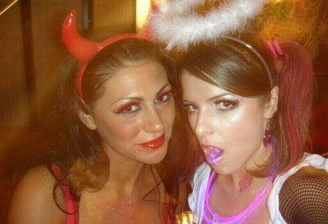 Anna Kendrick naked pornstar pictures