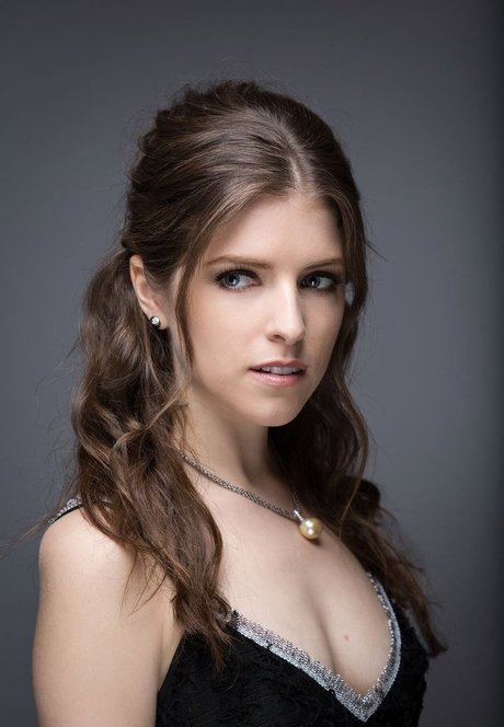 Anna Kendrick model adult gallery