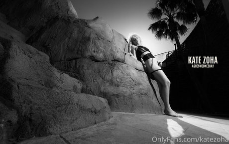 katezoha model naked pictures