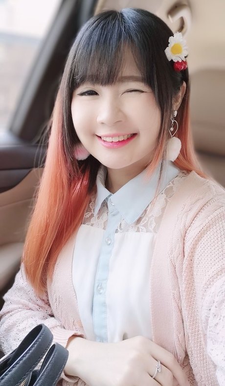 Clarissa Punipun Profile pic