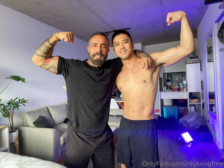 Reykongfree high quality star pic