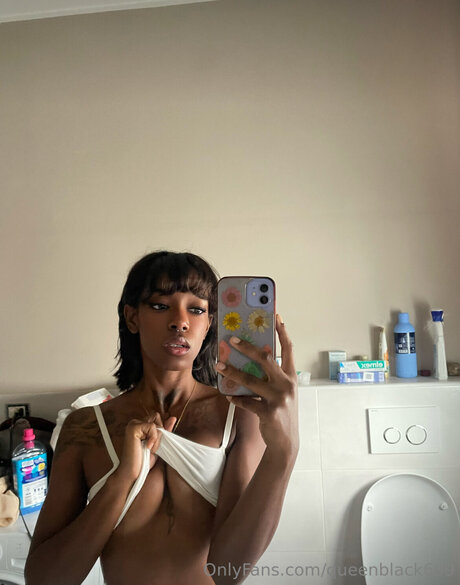 Queenblack699 sexy pornstar photo