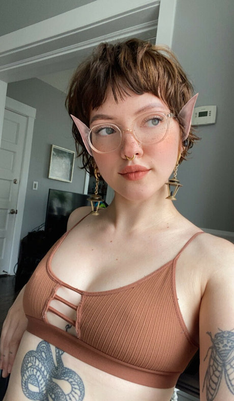 Pleasequietdown free star archive