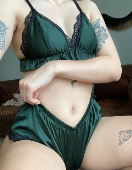 Pleasequietdown pornstar hd gallery