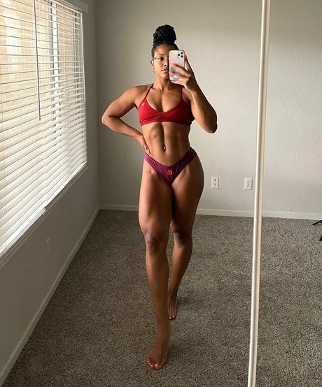 jeans ass onlyfans beautiful picture