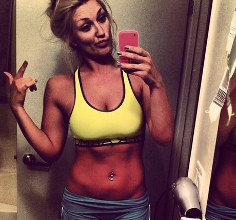 Brooke Hogan hd pornstar galleries