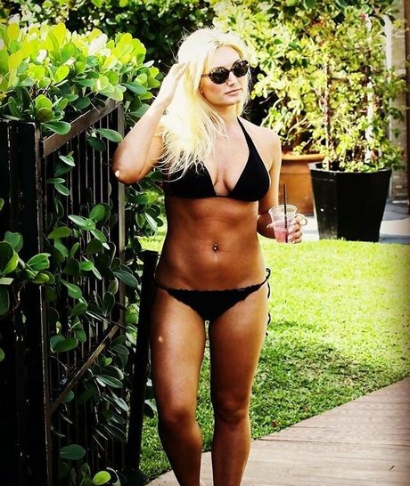 Brooke Hogan pornstar nude galleries