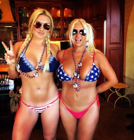 Brooke Hogan star adult galleries