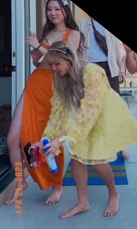 Fuslie model nude pictures