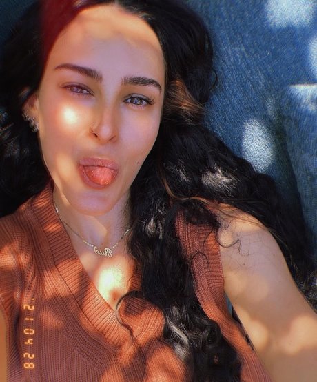 Rumer Willis porn model galleries