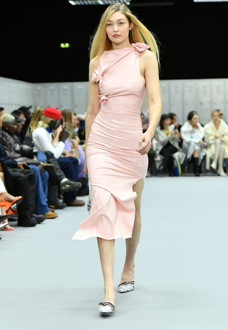 Gigi Hadid art pornstar pics