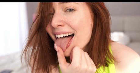 mona elisa model adult archive