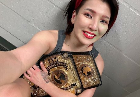 Hikaru Shida model best photo