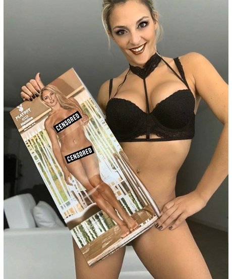 Heloine Moreno model top picture