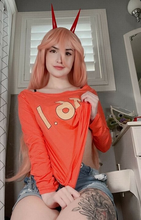 Shm0oo pornstar erotic image