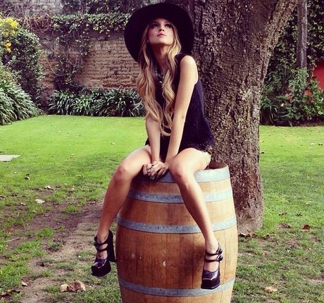 Eiza Gonzalez pornstar erotic image