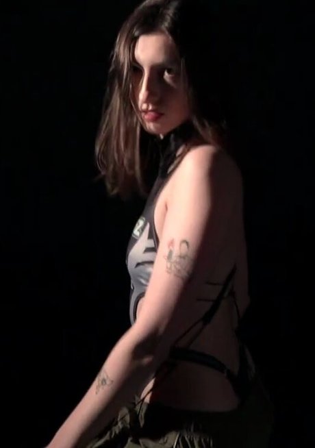 Aloona Larionova star galleries