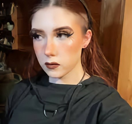 Godheadtestified erotic star pic