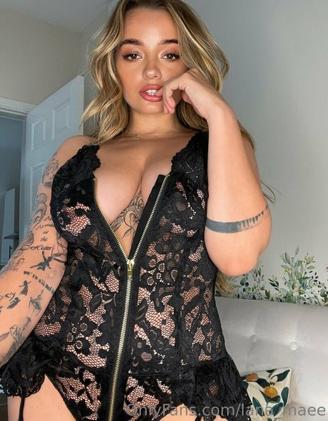 Lana maee adult model photo