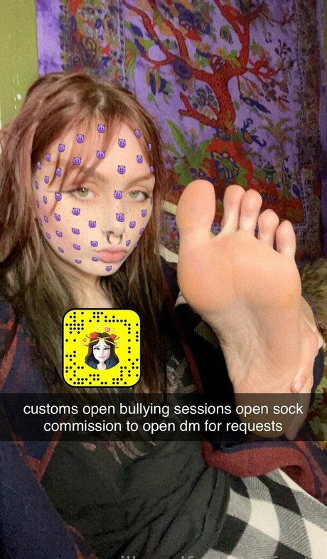 tinykittie model pretty gallery