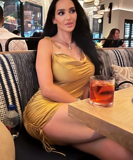 amyanderssen porn actress pics