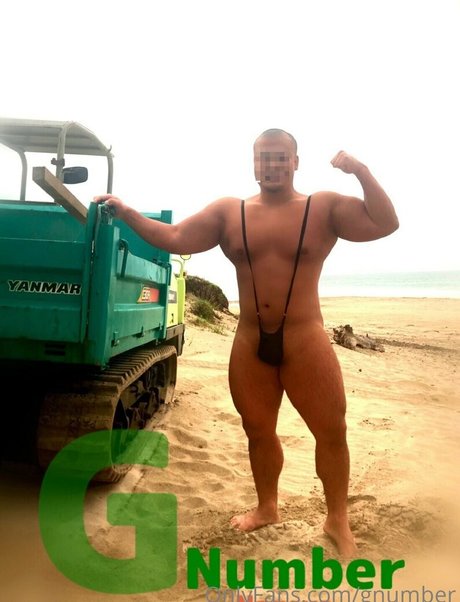 gnumber nude actress photos