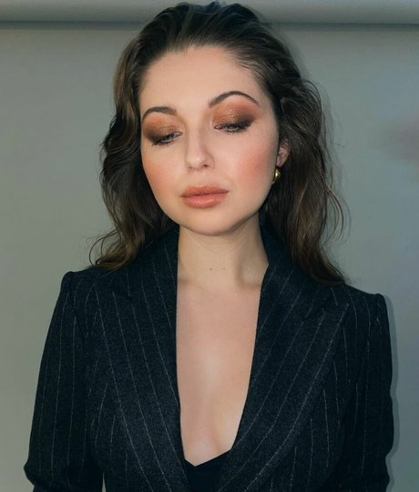 Sammi Hanratty exclusive pornstar pic