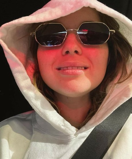 Sammi Hanratty star beautiful archive