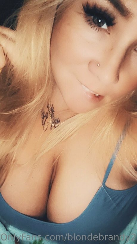 blondebrandy269 model sexy photo