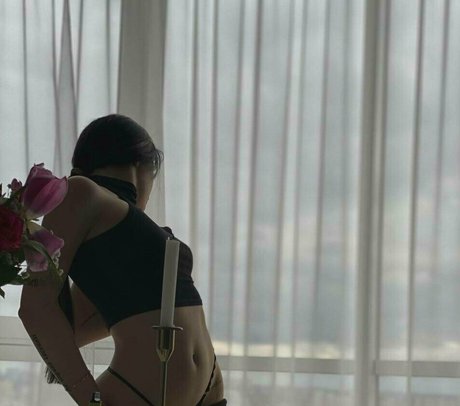 honney aly beautiful actress pics