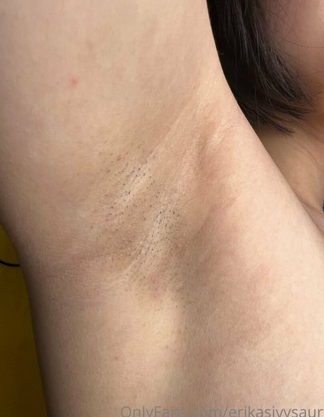 erikasvenusaur model xxx gallery