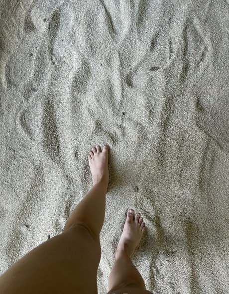 karlamilk actress image