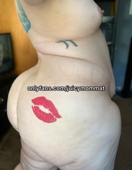 JuicymommaT star exclusive photos