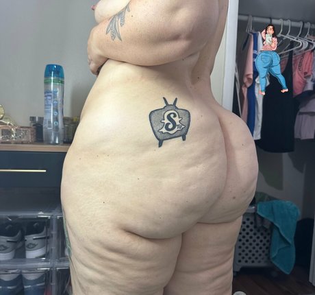 JuicymommaT hot star picture