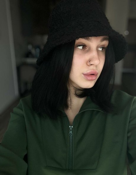 adelebee porn actress photos