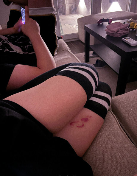 ninnauwu beautiful pornstar gallery