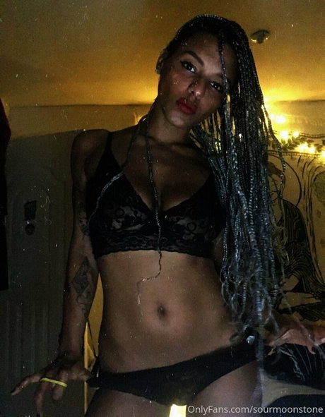 sourmoonstone top model photos