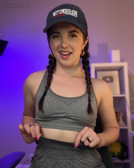 Slight Sounds star pornographic pictures