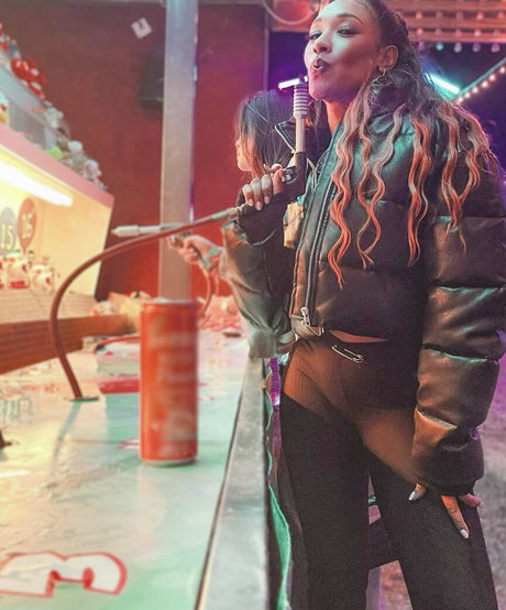 Candice Patton model high quality galleries